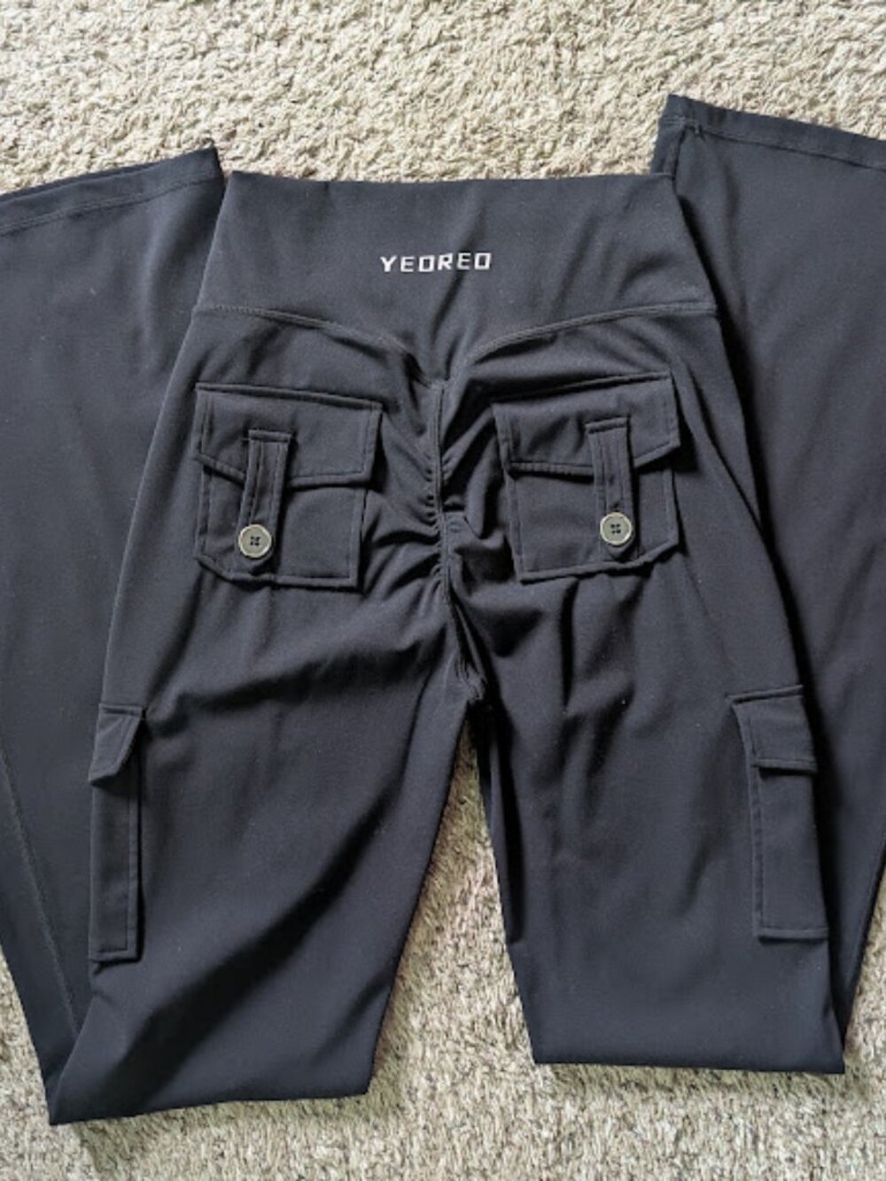 YEOREO Black Scrunch Butt Flare Cargo Leggings High Waisted Large